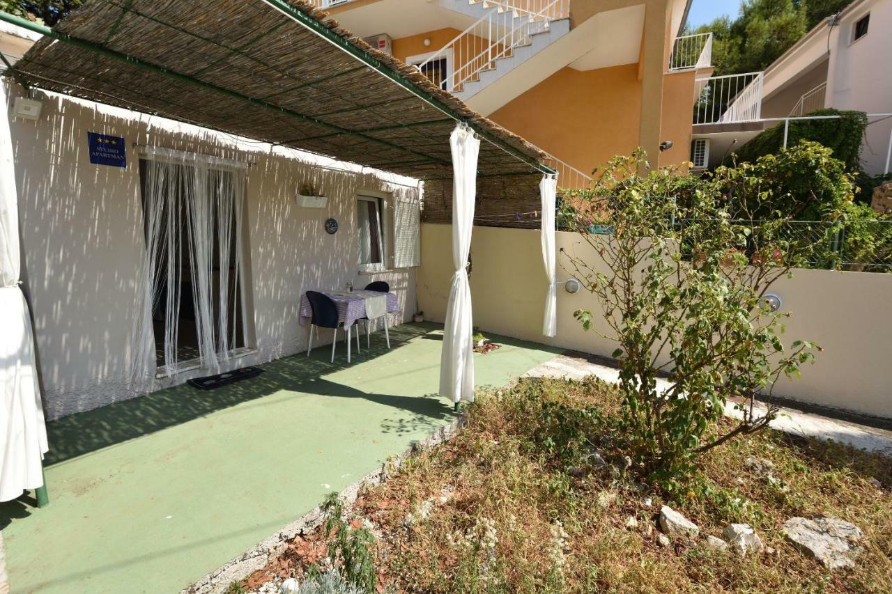 Apartments Dragica Примоштен Экстерьер фото