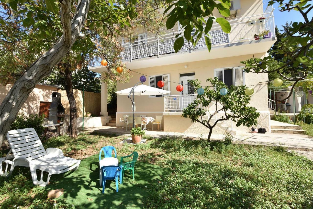 Apartments Dragica Примоштен Экстерьер фото