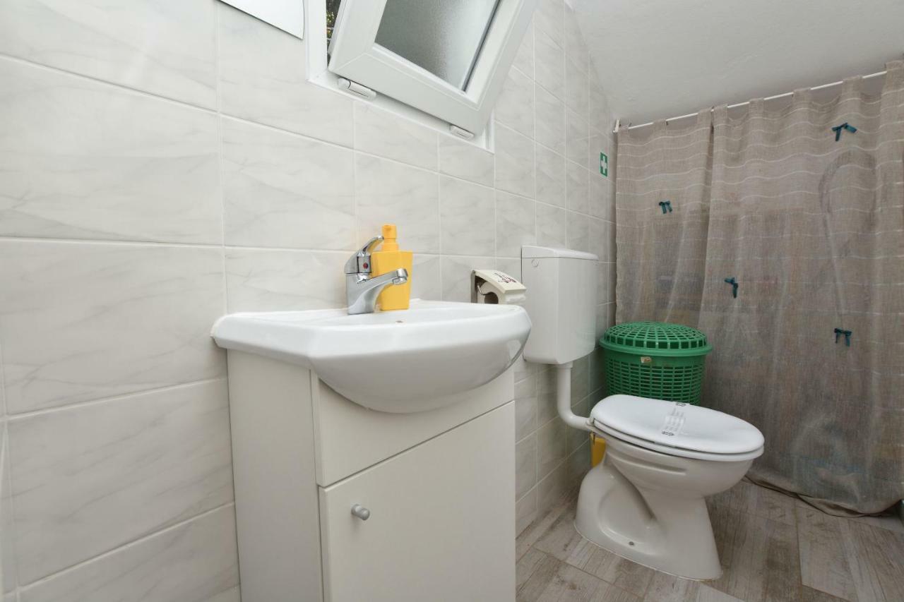 Apartments Dragica Примоштен Экстерьер фото