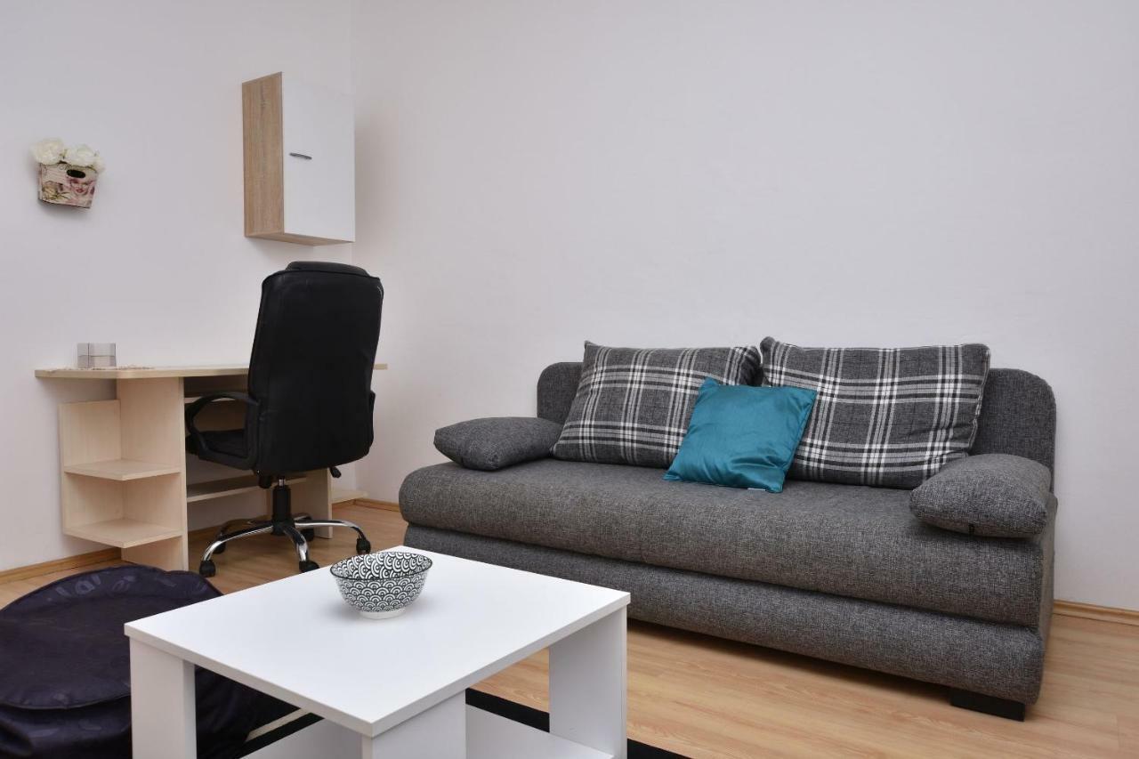 Apartments Dragica Примоштен Экстерьер фото